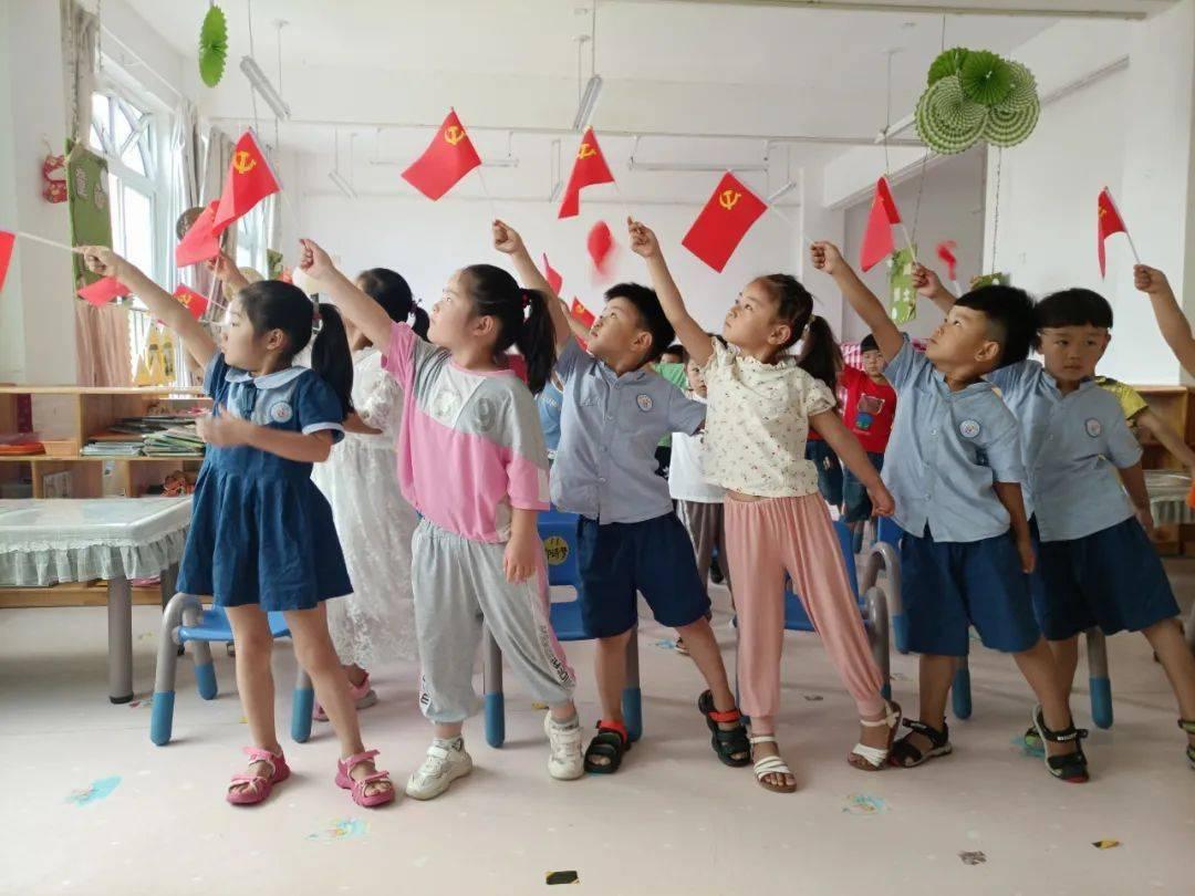 感觉我的唇形不太好看，大家都去哪里纹嘴唇？游戏画面